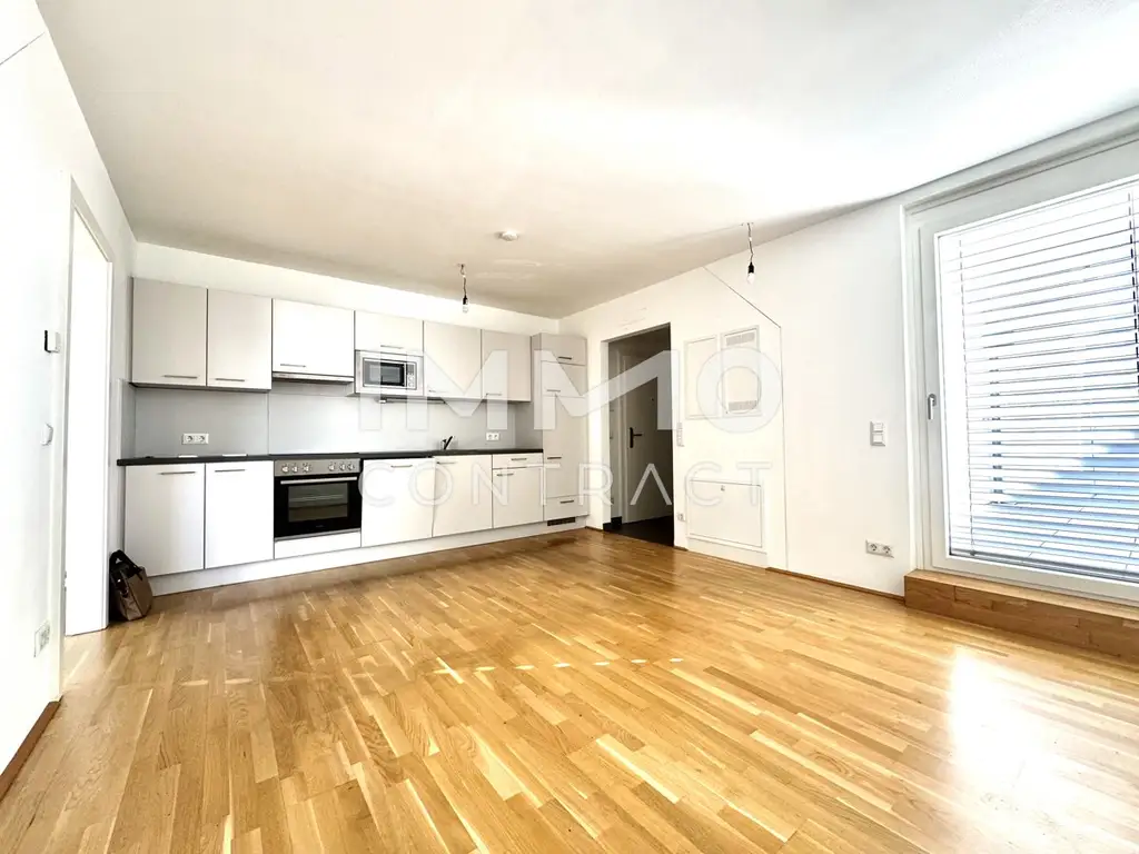 Sonnige 2-Zimmer-Dachgeschosswohnung mit riesiger Terrasse und perfekter Raumausnutzung