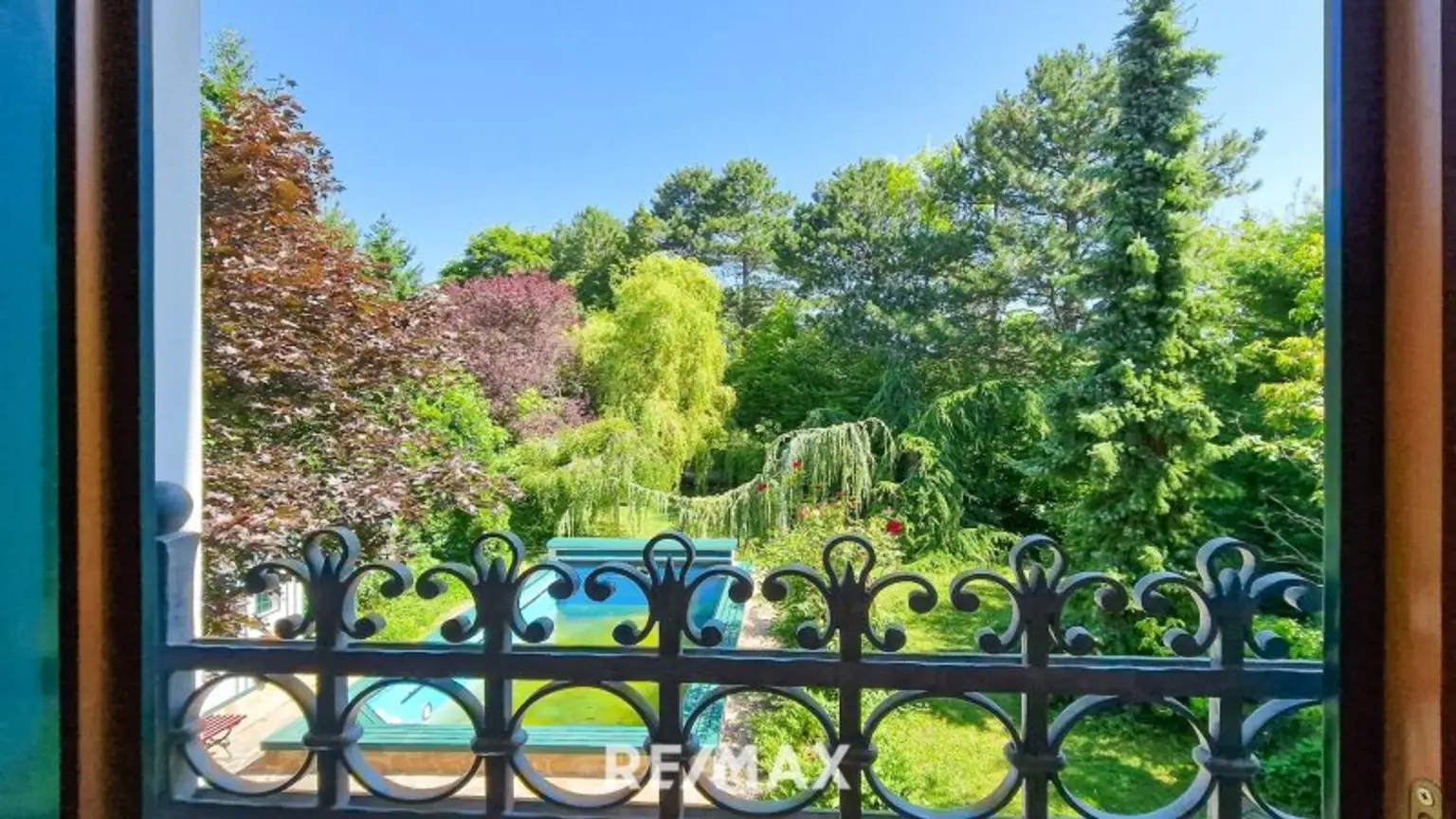 AUSSICHT (BADEZIMMER OBERGESCHOSS)