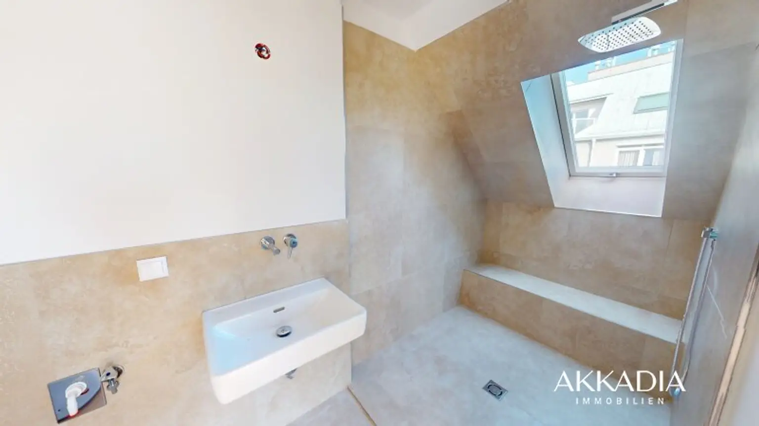 Charmante 2-Zimmer-Dachgeschoßwohnung im 9. Bezirk