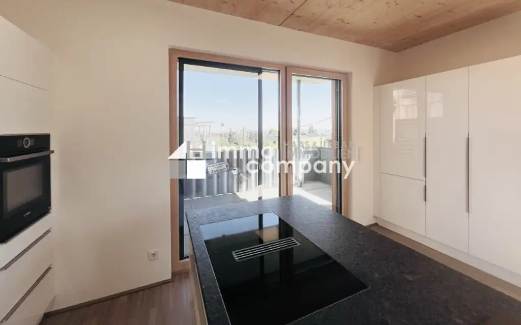 Moderne und neue Wohnung mit schöner Aussicht + Balkon und Terrasse!