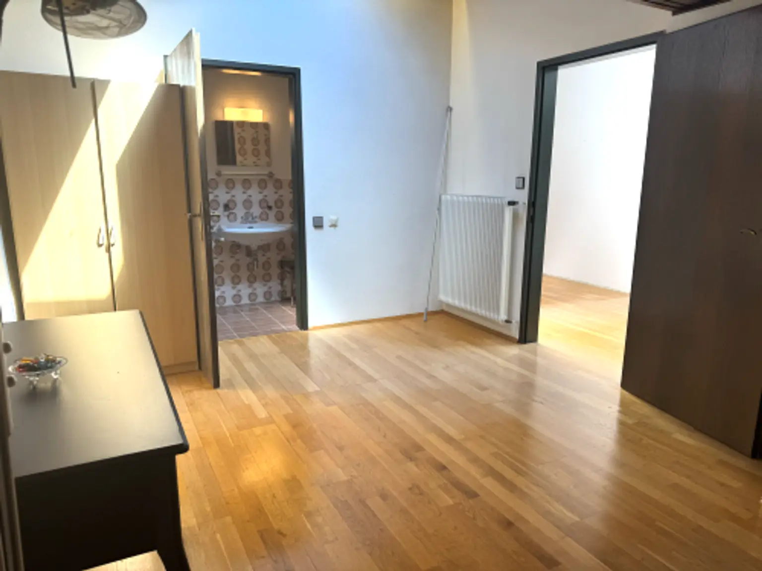 "Einfamilienhaus mit 1110m² Grund mitten im Ort!"