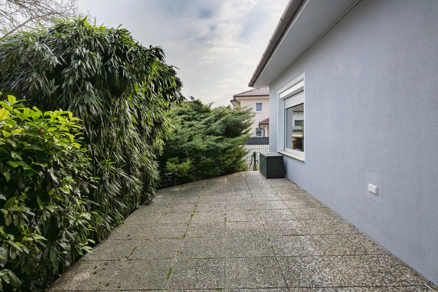 ++ Netter Bungalow auf Eckgrundstück in schöner Siedlungslage ++