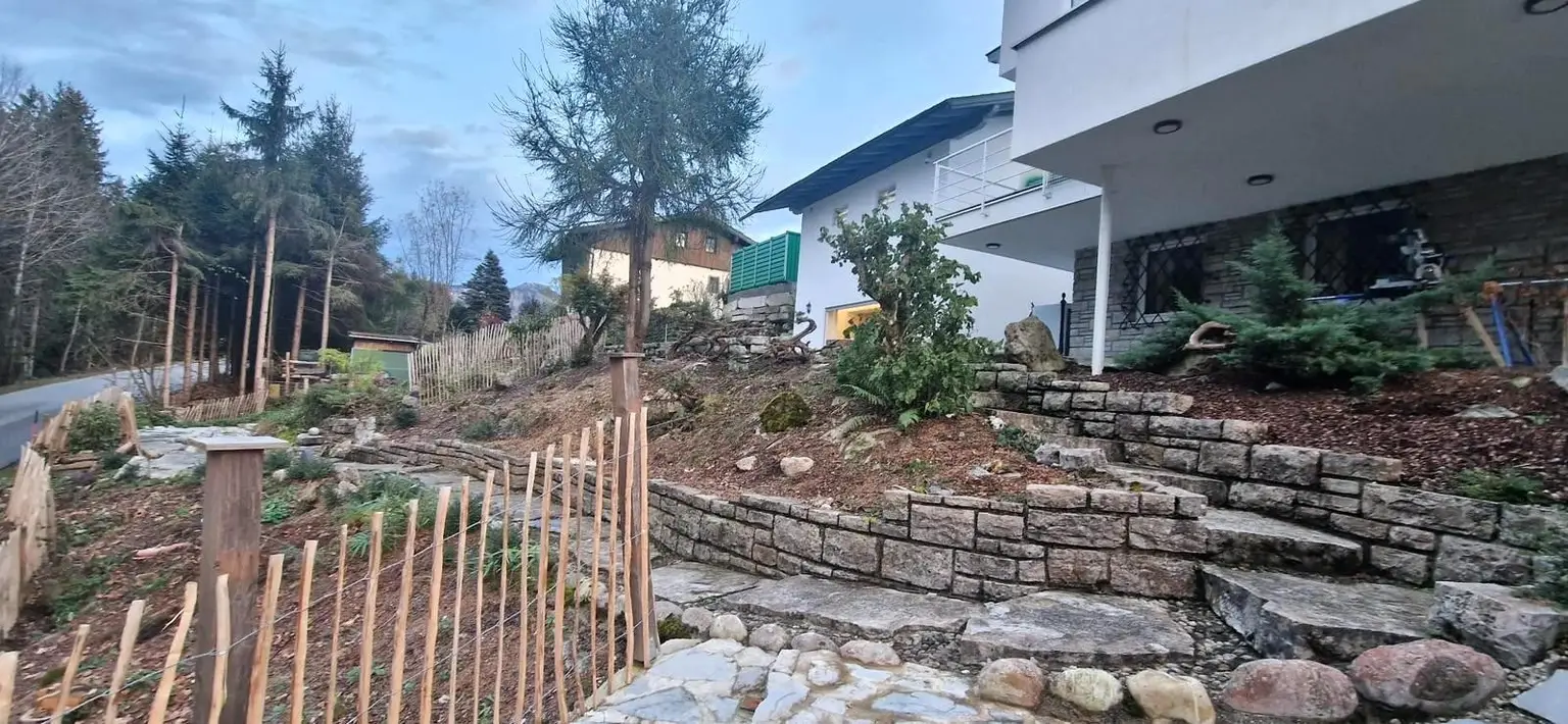 BARRIEREFREIE  VILLA  mit  EINLIEGERWOHNUNG