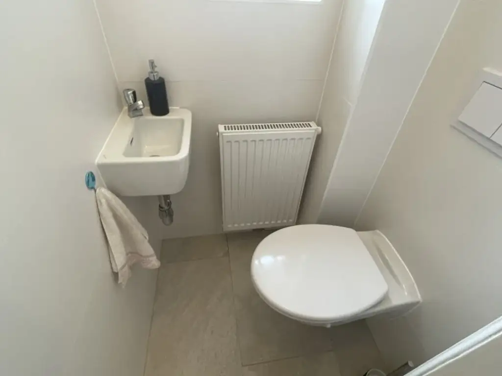 UNBEFRISTET: 2-Zimmer-Wohnung mit separater Küche ab FEBRUAR 2026!