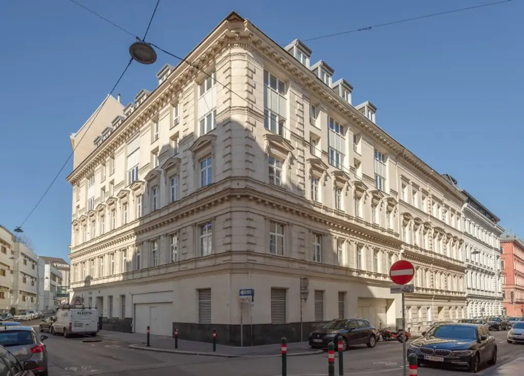 ++NEU++ Fantastisch aufgeteilte 4 Zimmer DG-Wohnung in absoluter Bestlage des 09. Bezirks - Viktor Frankl Park / Mariannengasse. +++ Dachterrasse! ++++