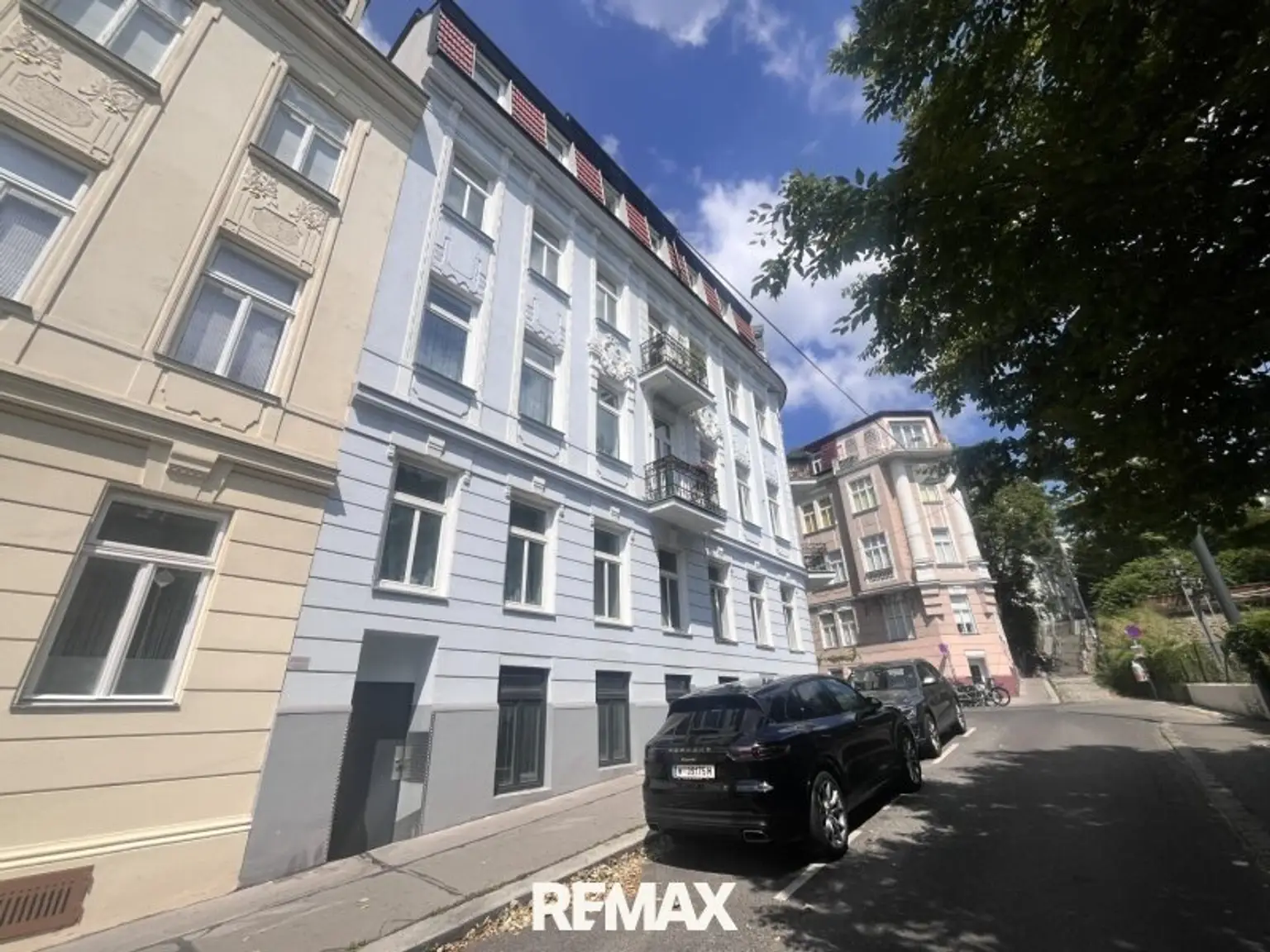 15 Wohnhausanlage