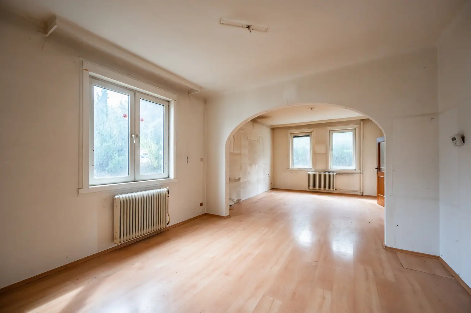 Make it yours: Eckgrundstück in ruhiger Lage – Sanierung oder Abriss für Ihr perfektes neues Zuhause