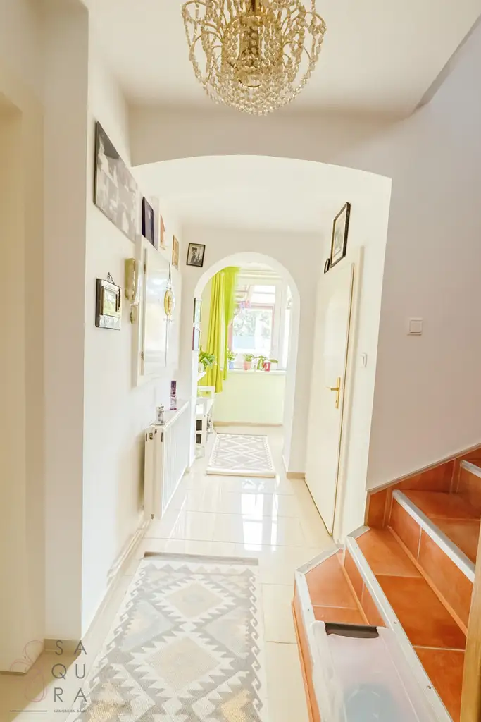Charmantes Einfamilienhaus mit Einliegerwohnung, Garten und Garage – vielseitig nutzbar