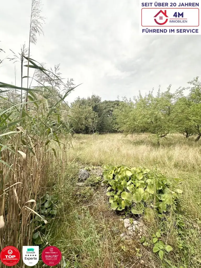 Idyllisches Wohnen mit Gartenparadies und zusätzlichem Grundstück in Bestlage Bad Fischau Brunn.