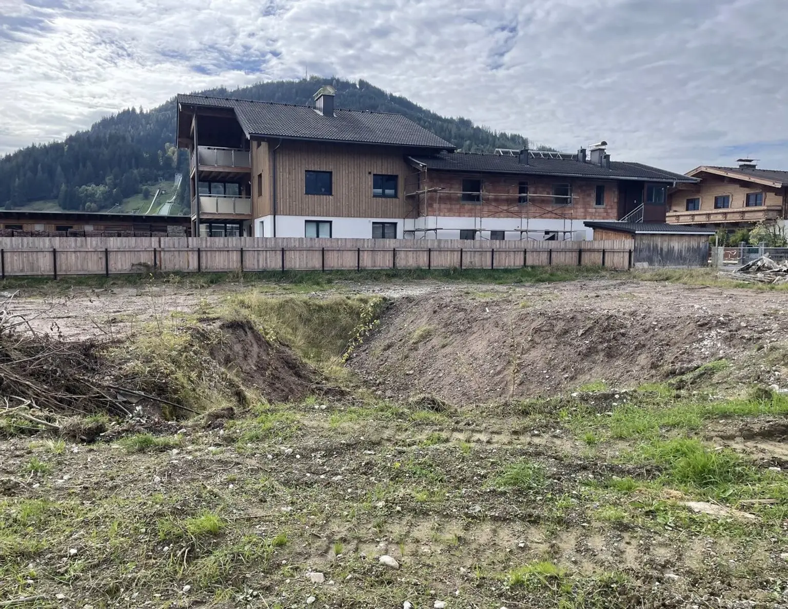 Zum Verkauf steht ein Grundstück in Saalfelden Ortsteil Uttenhofen