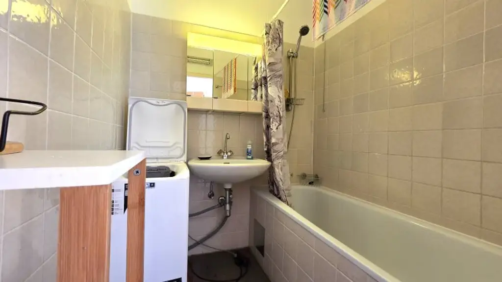 Charmante 2 Zimmer Wohnung in 1070 Wien * Ideal für Pärchen bzw. Singles