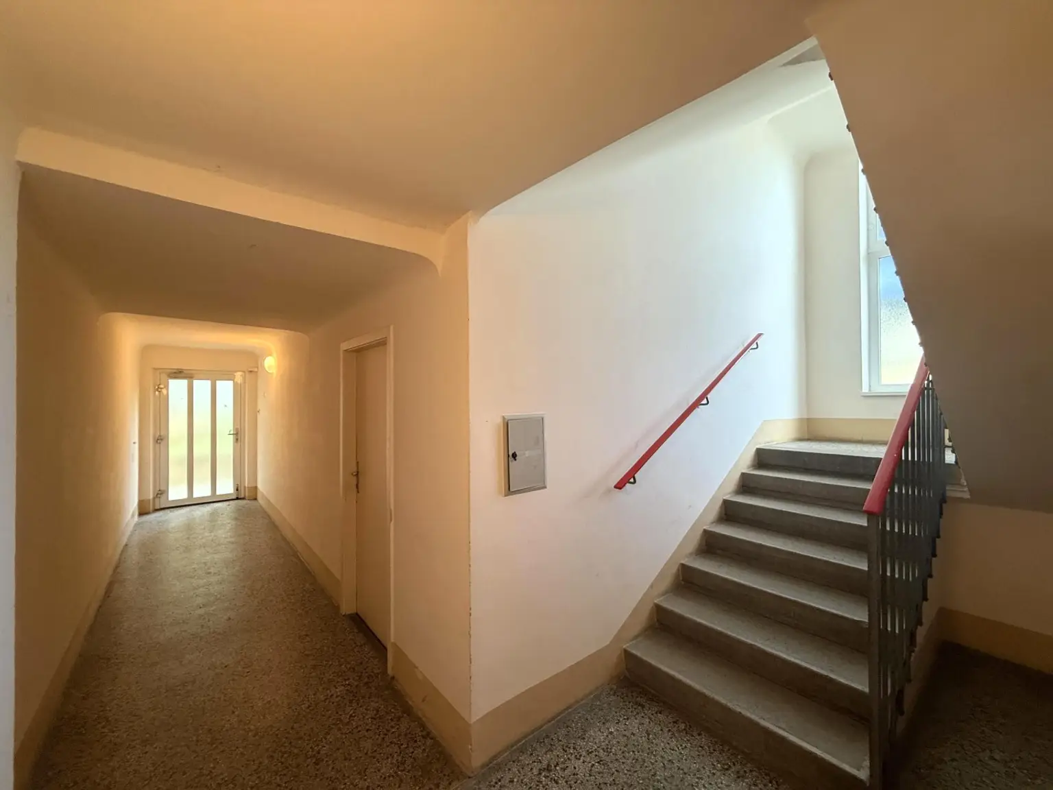 Traumhafte 3-Zimmer-Eigentumswohnung, Erstbezug nach Sanierung // Fantastic 3-room condominium, first occupancy after renovation in //