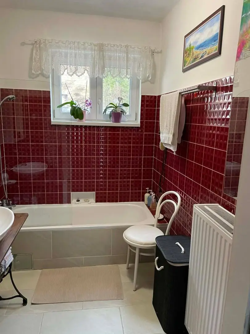 ad3e53d6-6ced-4969-9194-5a9222089195