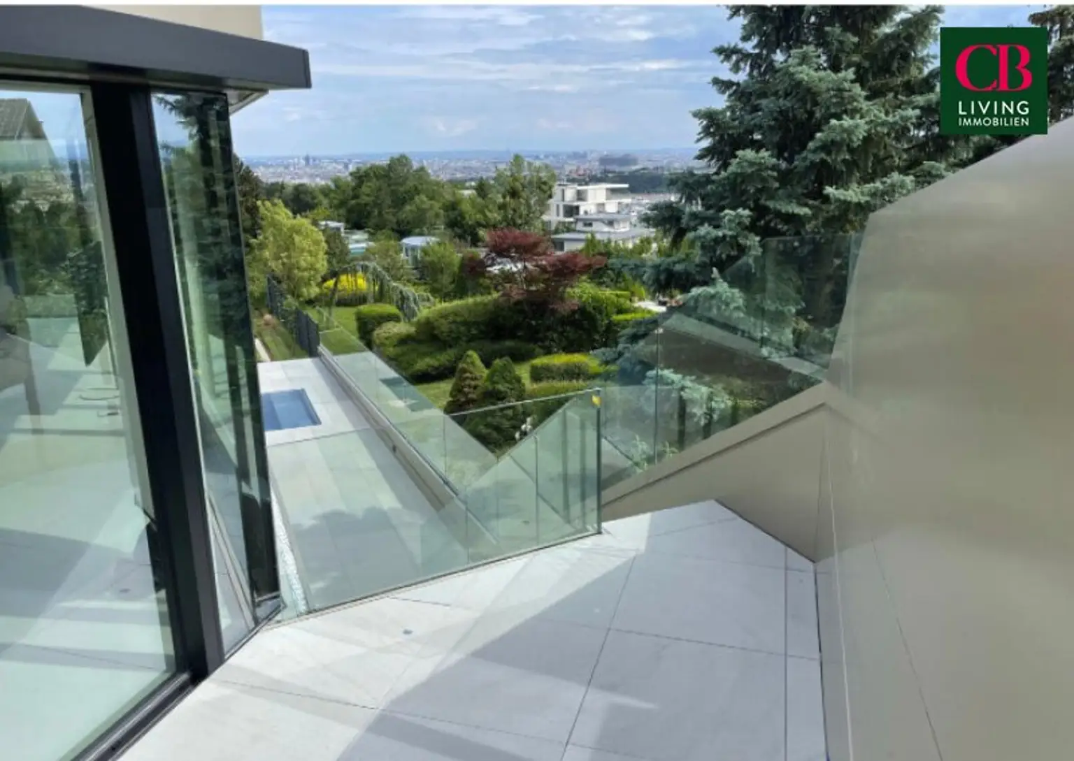 EXKLUSIVE VILLA IN BESTER LAGE – Wohnen, wo der Himmel Wien küsst !!