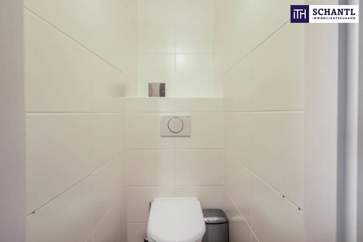 2023 NEU sanierte 3,5 Zimmer Wohnung mit top Ausstattung und bester Nachbarschaft. Schnell sein!!!