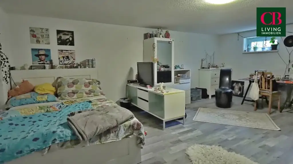 Großzügige 3- Zimmerwohnung in zentraler Grünruhelage!