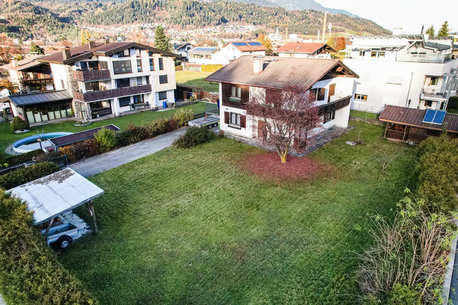 Grundstück mit Altbestand