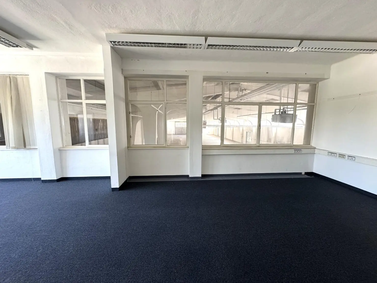 Hallenobjekt mit Büro beim Hauptbahnhof