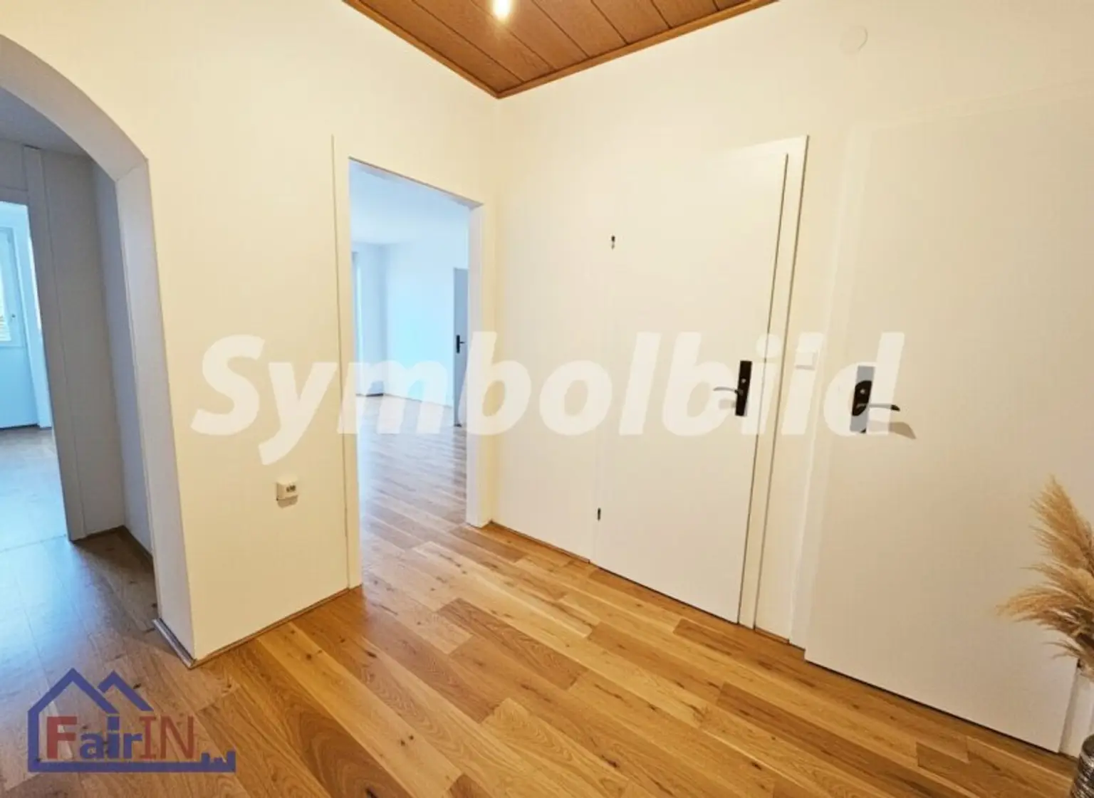 " Moderne Stadtwohnung mit Loggia in zentraler Lage - 2 Zimmer "