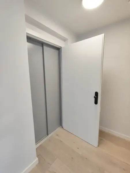 Krongasse! Erstbezug Penthouse mit 3 Terrassen und privatem Liftzugang auf frisch saniertem Altbau! Top17