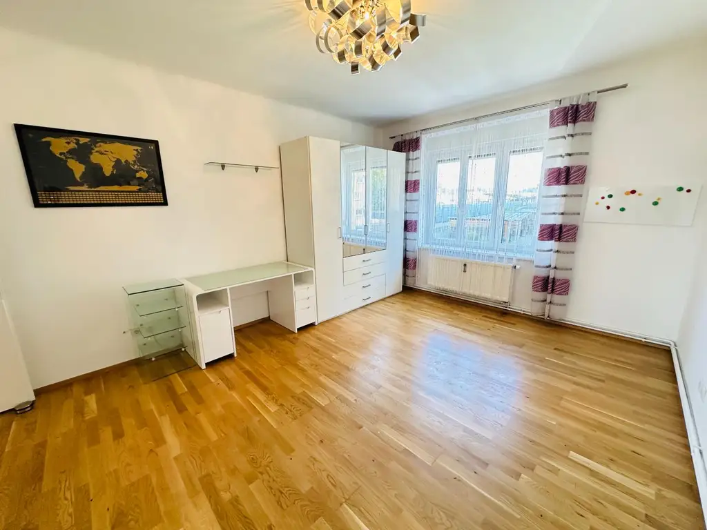 Schöne 3-Zimmer-Wohnung mit Balkon in zentraler Lage