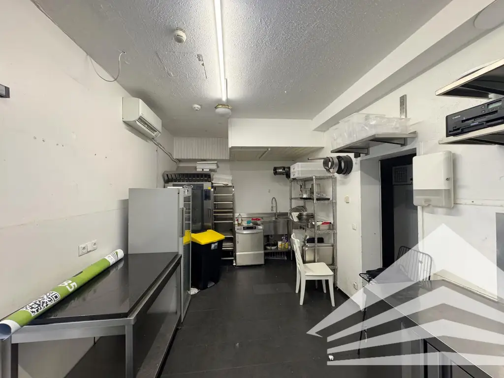 MOZARTSTRASSE - 64 m² Geschäfslokal mit großer Schaufensterfront in bester Innenstadtlage