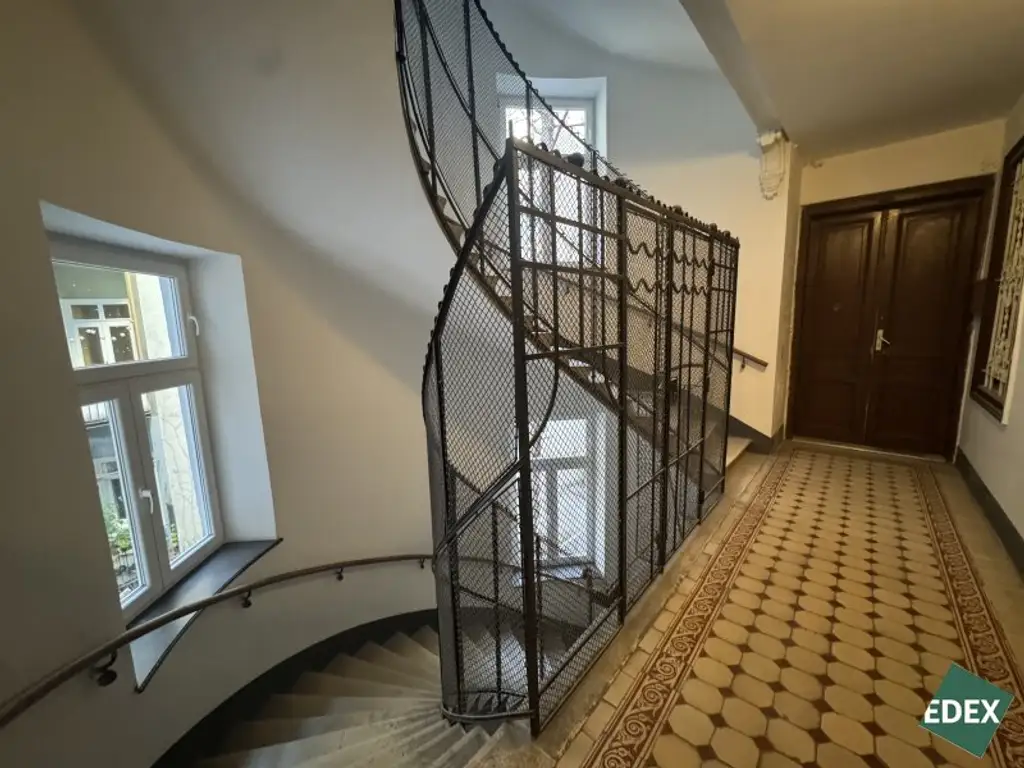 Wohnung mit Potential: Sanierungsbedürftige 3-Zimmer Wohnung am Währinger Gürtel - nähe U6