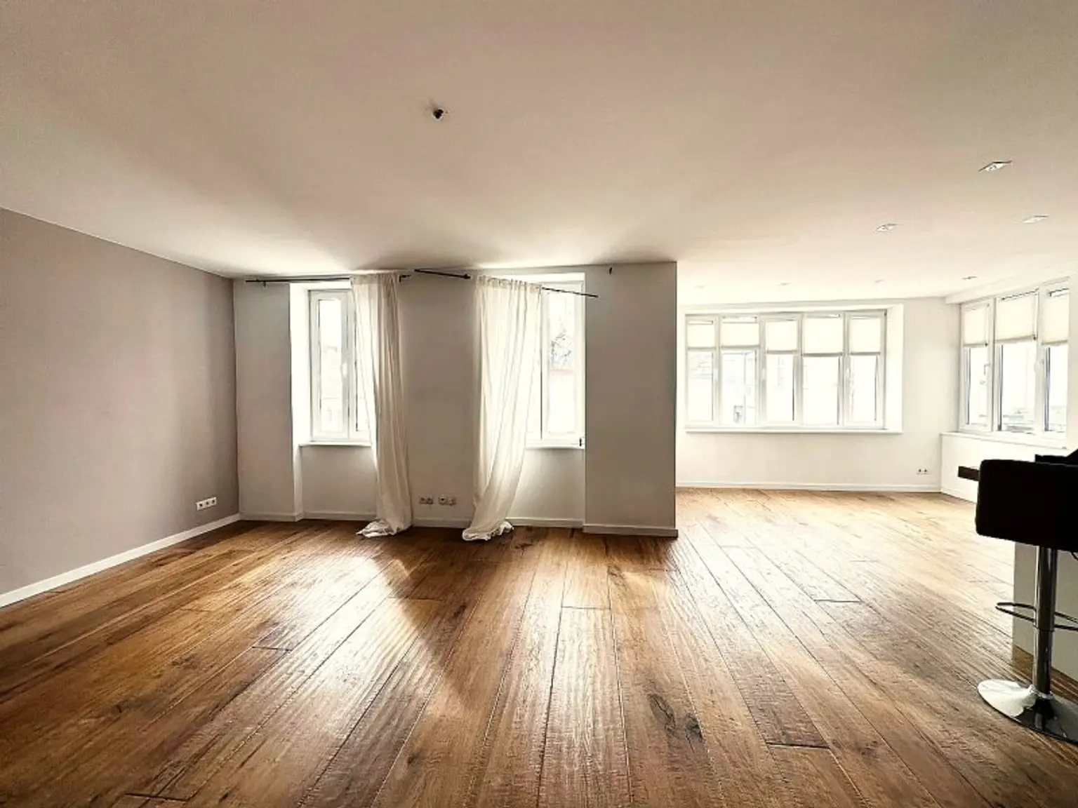 Ein Zuhause für Ästheten und Liebhaber stilvoller Altbaukultur mit knapp 94m² | 8m² Balkon - 1160 Wien