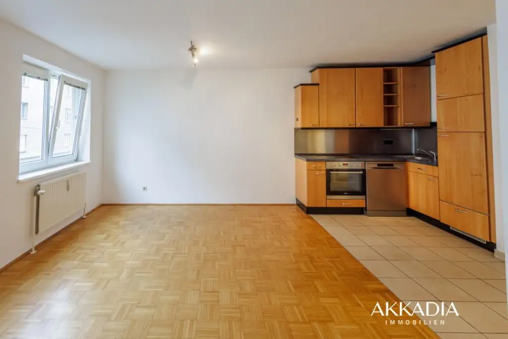 Ruhige 2-Zimmer-Wohnung mit Gartenblick und Garagenplatz