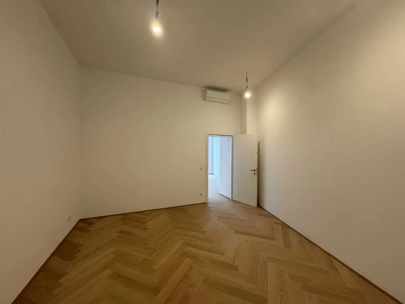 Top Gewerbeflächen nahe der Landstraße zum Kauf!