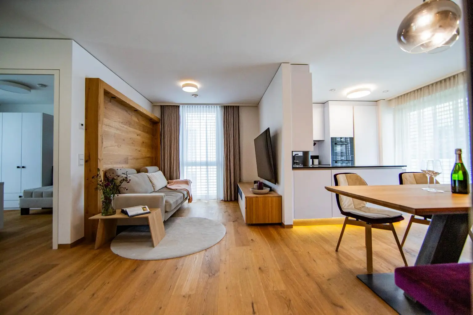 Architektur trifft Luxus - Exklusive Gartenwohnung