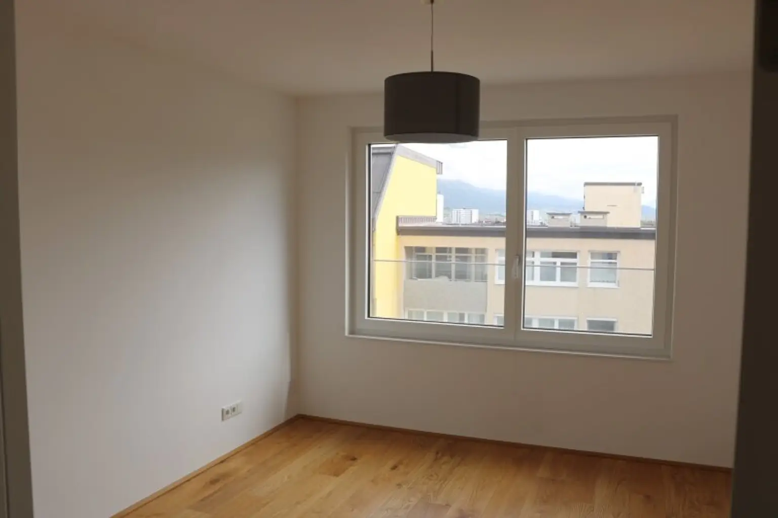 Geräumige 3 Zimmer-Neubauwohnung in Pradl mit Terrasse und Autoabstellplatz