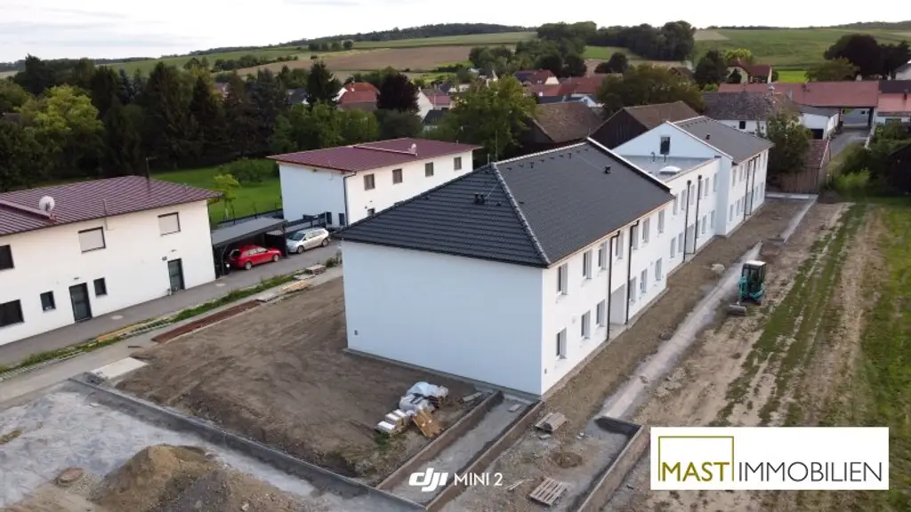 In Kürze verfügbar - 3 Zimmer Garten- bzw. Balkonwohnungen inkl. EWE Einbauküche und KFZ Stellplatz