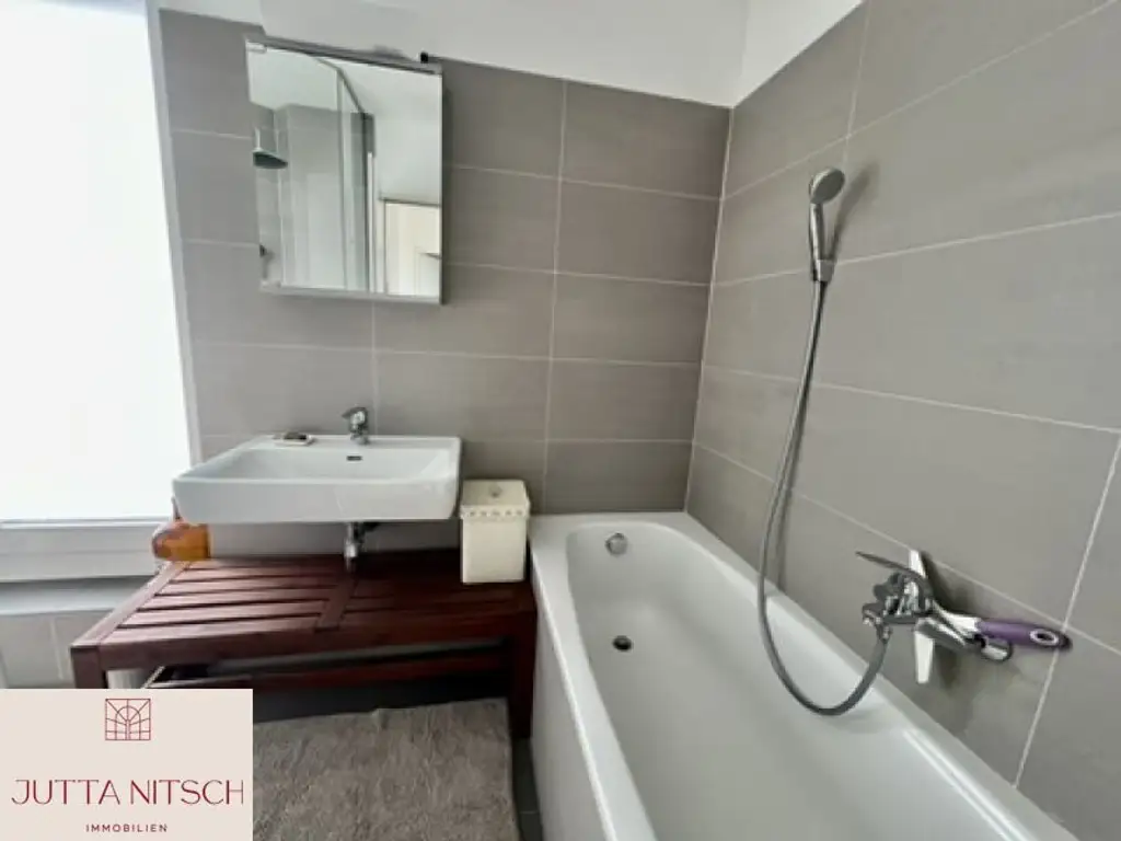 Elegante 4-Zimmer-Maisonette mit Terrasse und Autoabstellplatz - Gumpoldskirchen
