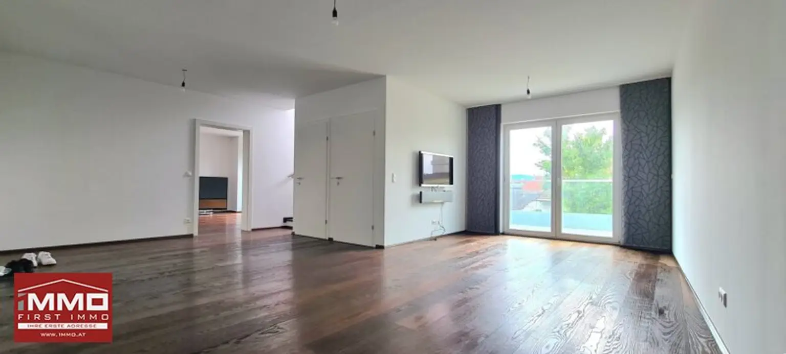 PENTHOUSE IM ZENTRUM VON KORNEUBURG MIT EINZIGARTIGER DACHTERRASSE UND 2 KFZ-STELLPLÄTZEN
