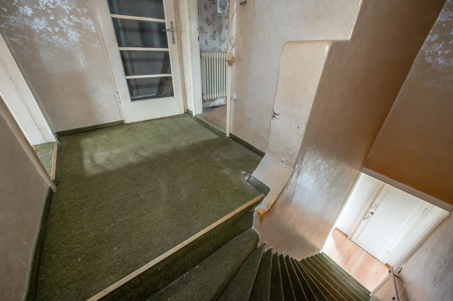Make it yours: Eckgrundstück in ruhiger Lage – Sanierung oder Abriss für Ihr perfektes neues Zuhause