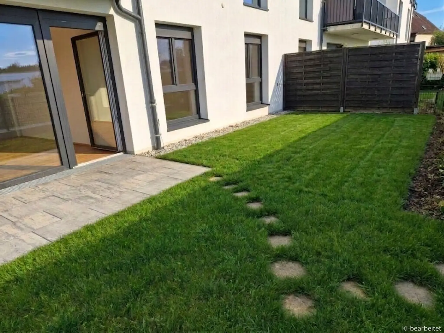 Endlich in den eigenen vier Wänden - Neubau: Ca. 73 m² Wohnung mit ca. 43 m² Eigengarten