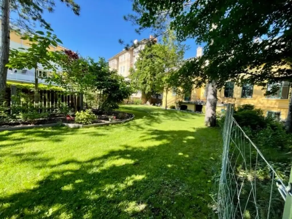 Majestätische VILLA mit 2 separaten WOHNEINHEITEN, Zusatz-Gebäude-ANLEGERWOHNUNG und herrlichen GARTEN-Grünruhe-OASE - absolutes Unikat - BADEN!