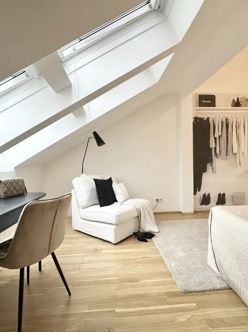 Einziehen, Aufatmen, Ankommen - Ihre Dachgeschosswohnung mit Terrasse in bester Lage des 15. Bezirk