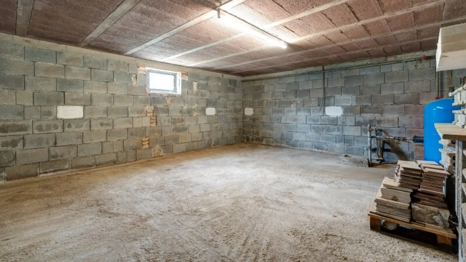 Keller Raum 1 Rohzustand