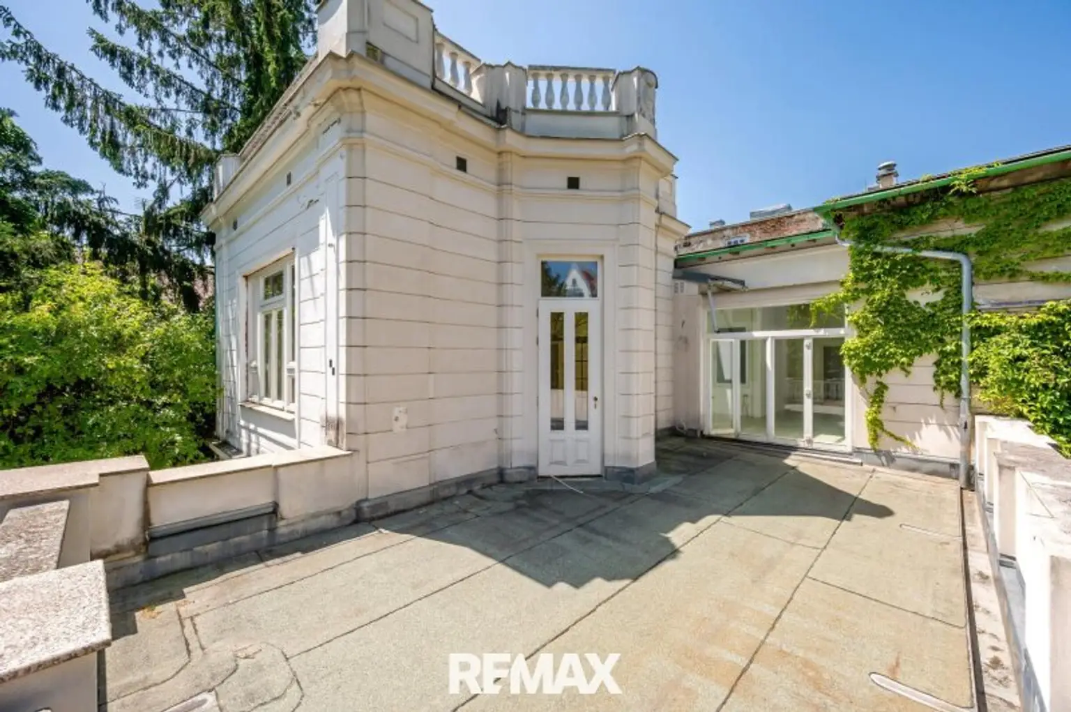 Rarität: Stadt-Villa mit weitläufigem Garten an exklusiver Hietzinger Adresse