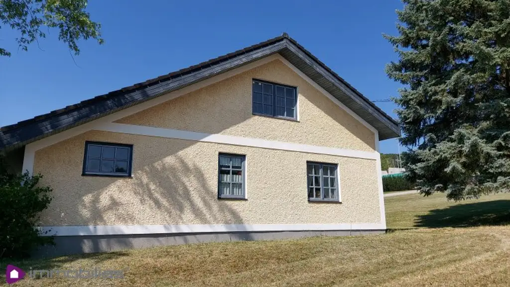 Extravagantes Familienidyll auf großzügigem Grundstück