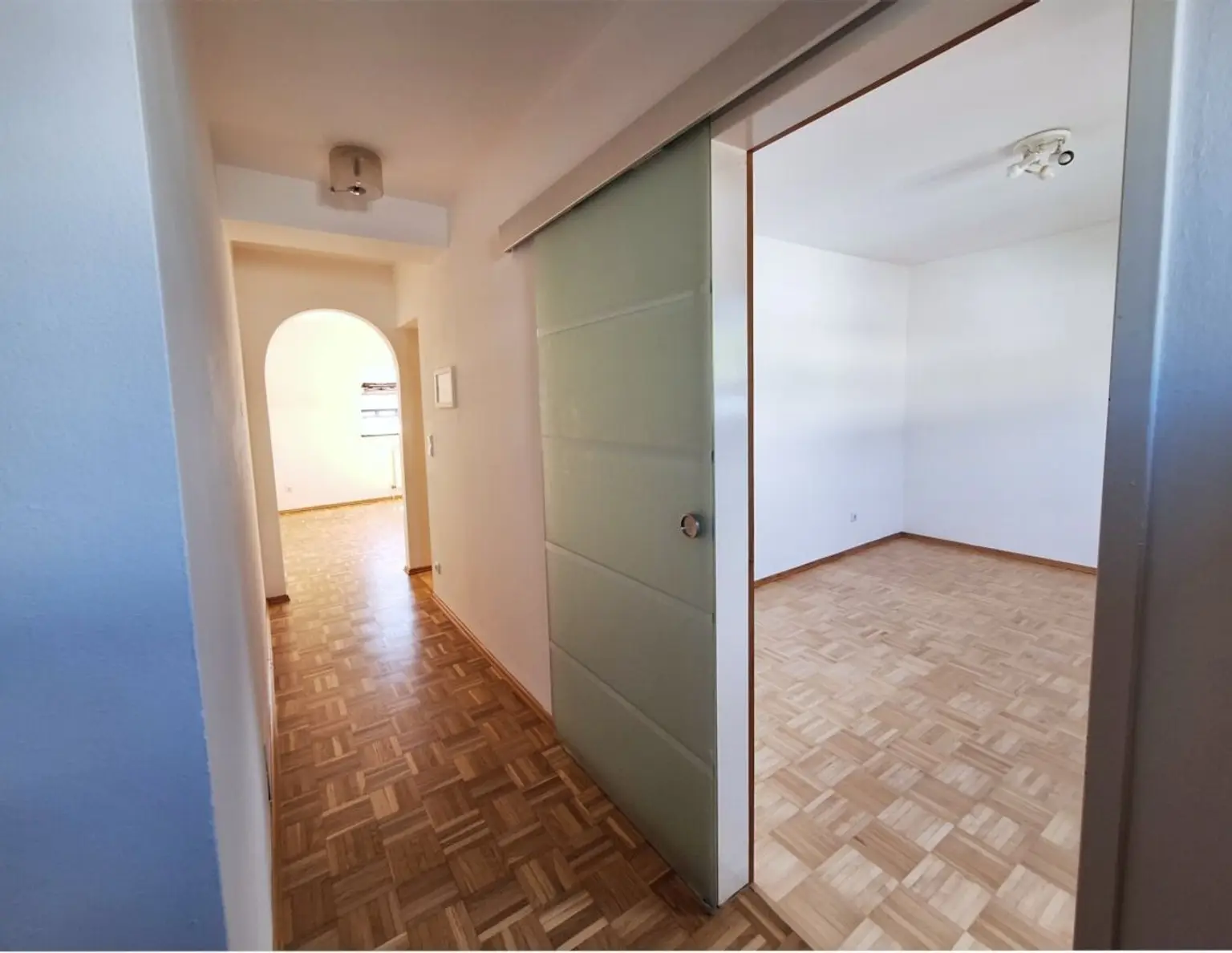 Gemütliches 2-Zimmer-Dachstudio mit Parkplatz