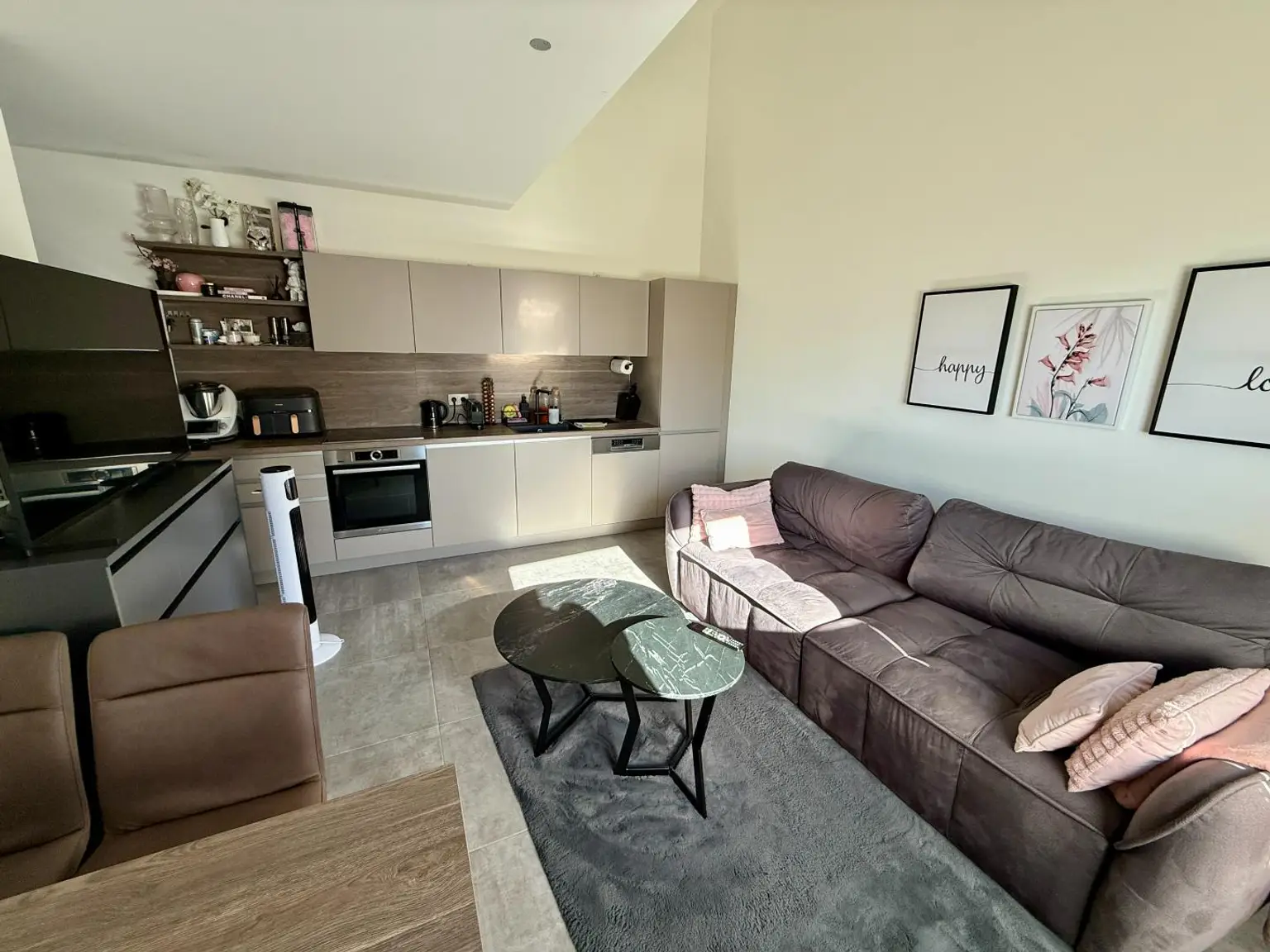 Koch-/Ess-/Wohnbereich