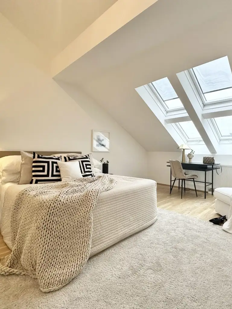 Einziehen, Aufatmen, Ankommen - Ihre Dachgeschosswohnung mit Terrasse in bester Lage des 15. Bezirk