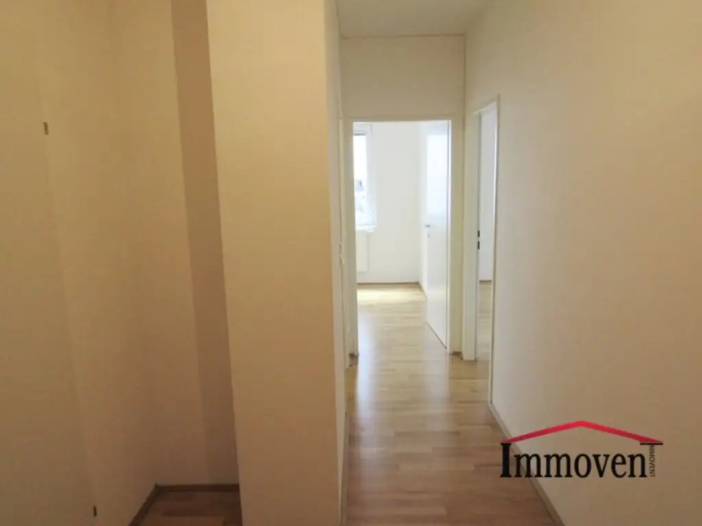 RUHELAGE -  2-Zimmerwohnung mit Balkon! (Mietbeginn 01.03.2026)