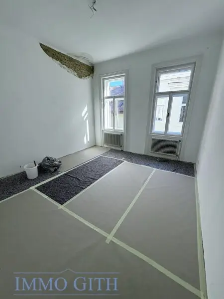 EXKLUSIVE ALTBAUWOHNUNG MIT 2 BALKONEN UND TRAUMBLICK ÜBER WIEN – 258 m² IN BESTLAGE DES 4. BEZIRKS UNBEFRISTET ZU MIETEN!