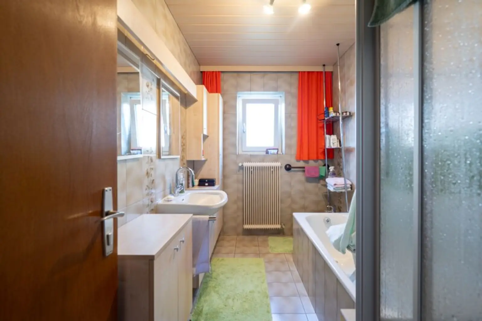 Charmantes Einfamilienhaus mit großzügigem Garten und Pool in Behamberg zu kaufen!