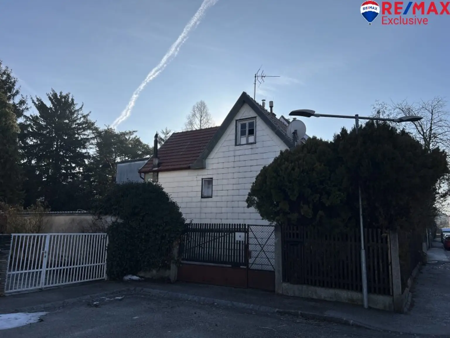 Traumhaftes Baugrundstück mit Altbestand in Wiener Neustadt!