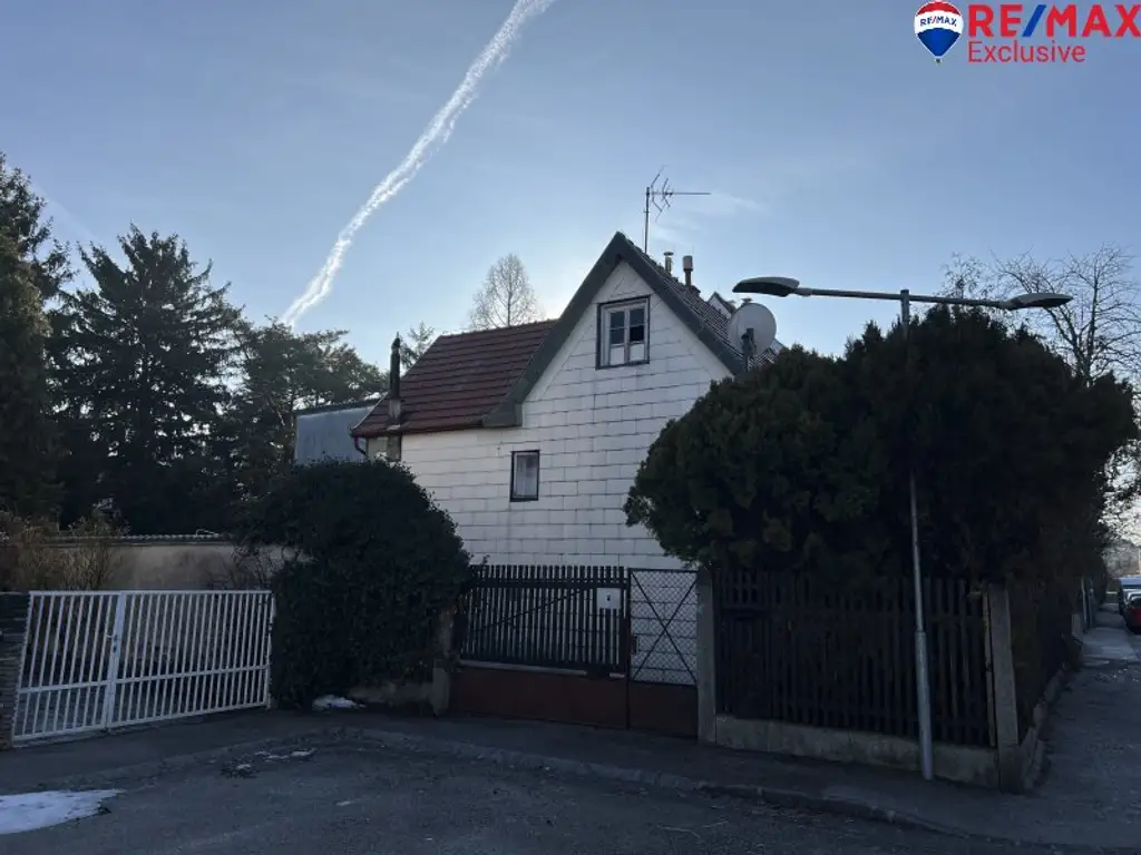 Traumhaftes Baugrundstück mit Altbestand in Wiener Neustadt!